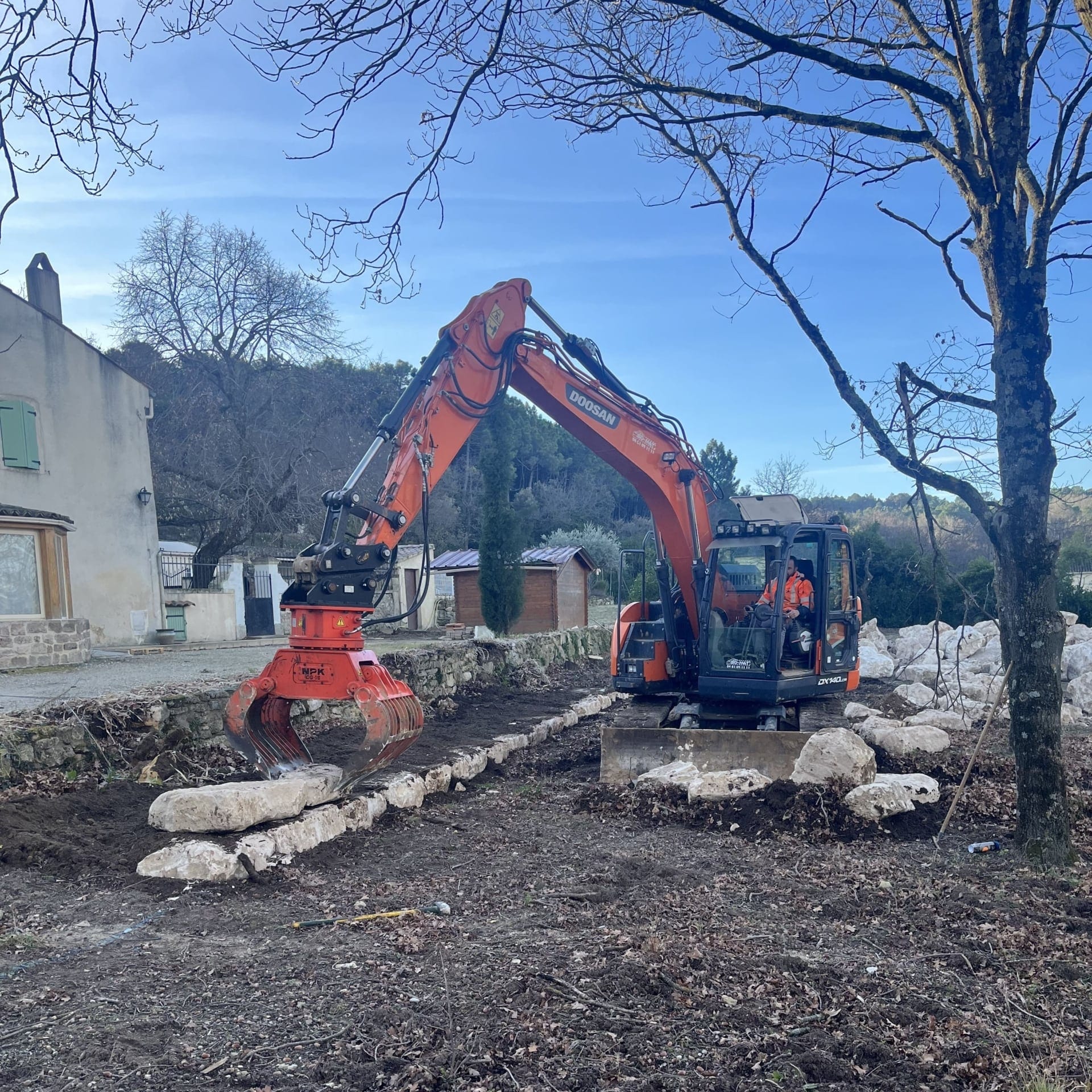 Terrassement préparation enrochement